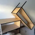 رفوف شبه جديدة