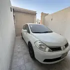 نيسان تيدا هاتشباك