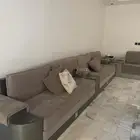 طقم كنب فاخر جدا ومن محل صلاصه استخدام نظيف أنصحكم تشتروه
