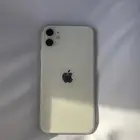 للبيع جوال 11 العادي ابيض الذاكره 128 قيقا وكاله ما انفك