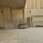 ألمنيوم وحديد و خشب