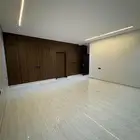 دور أول للإيجار