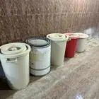 سطول لحفظ الاعلاف واطباق بيض واكياس شعير للبيع