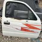 باب هايلكس 99 بلد غماره كامل بأغراضه يمين