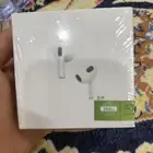 ابل ايربودز   - جديد بغلافه Apple شبيه الأصلي -