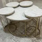 طاولة للبيع