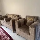 للبيع كنب مع طاولات خدمه واستقبال