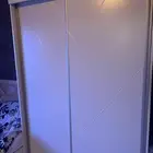 دولاب مع سرير للبيع