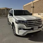لاندكروزر VXS 2017 وايت اديشن