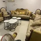 طقم كنب ونص بحاله جيده شبه جديد