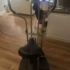 دراجه رياضيه من الفالح استخدام قليل ونظيف