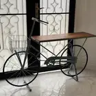 طاولة مستعملة