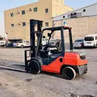 للايجار فوركلفت للايجار رافعة شوكيه يومي وشهري