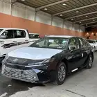 تويوتا كامري 2025 E استاندر سعودي بنزين اللون اسود