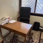 كرسي مكتبي كلاسيكي
