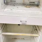 ثلاجه للبيع ومكيف