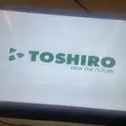 شاشه استعمال نظيف مافيها اي خراب سبب البيع. شريت شاشه جديده