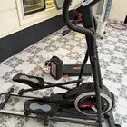 جهاز اوبتيكال Hillbro مع بعض الأثقال