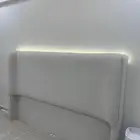 ظهر سرير فاتح سوبر كينق نظيف جدا