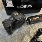 كاميرا كانون R6
