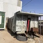 للبيع صندوق قلابي.