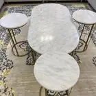 طاوله مجالس مع اربع خدمه - شبه جديده