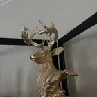 2 غزلان كبيره اللون فضي وذهبي