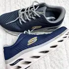 حذاء سكيتشرز مريح رياضي