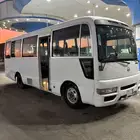 باص نيسان سليفان ماشي 86 الف للبيع