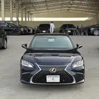 للبيع لكزس 2019 - ES350- سي سي بحالة الوكاله