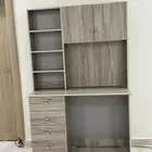مكتب بكامل ملحقاته