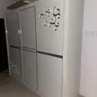 للبيع دولاب ملابس كبير شوفيره ودرج تخزين