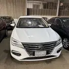 مجموعة من 10 سيارات MG 5 موديل 2023 السعر من 26000 الف