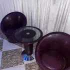 للبيع طاوله مع كرسيين