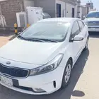 كيا سيراتو 2018 ديزل ماشية 260 نظيفة شرط االموتر وكاله