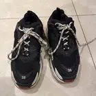 بالنسياقا triple s مستعمل مقاس 38 نسائي