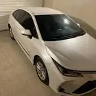 كورولا 2025 مكينة 2.0 - ماشية 12000 - اللون ابيض