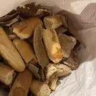 خبز مكسر نظيف