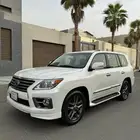 للبيع جيب لكزس LX 570 2015 شبه الزيرو