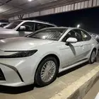 كامري 2025 LE اصفار صادره لوحاتها من عبداللطيف