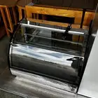 ثلاجة شبه جديده