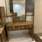 غرفة نوم نفر وحد تتكون من 8 قطع صناعه امريكيه