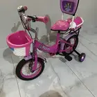 سيكل وعربيه سوق ومشايه وجلاسه