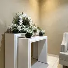 كنب وطاولة ضيافة