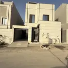 للبيع ادوار و تاون هاوس حي الرمال