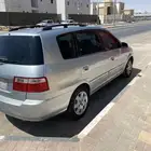 للبيع كيا كارنس 2005