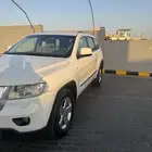 بيع سمح مع الصامل   جراند شيروكي 2012 نظيف