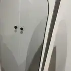 مرايه لها استاند تتوقف طولها 145 وعرضها 37