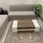 كنب وطاولة