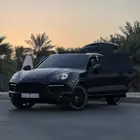 للبيع سيارة نظيفة  بورش كايين GTS 2013